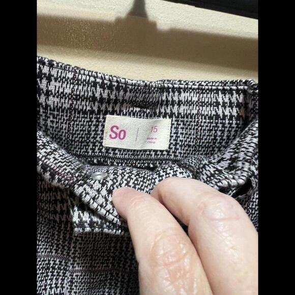 So Womens Mini Paper Bag Waist Plaid Skirt and Self Tie Belt Size 15 NWT - Picture 3 of 4